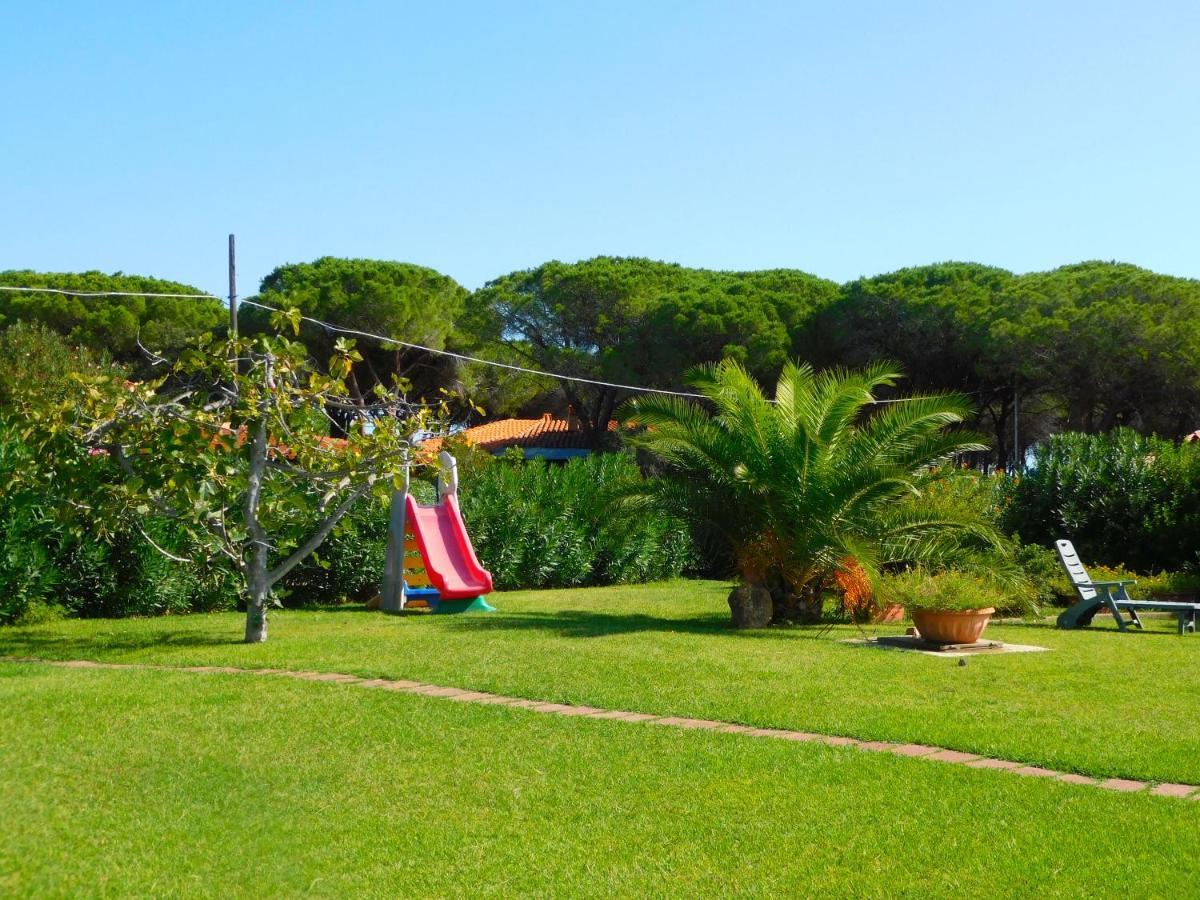 Residence La Pineta Budoni Exterior photo