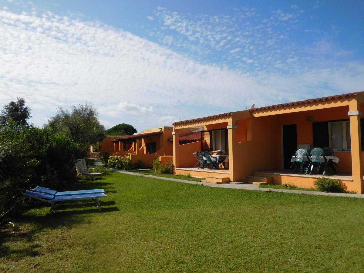 Residence La Pineta Budoni Exterior photo