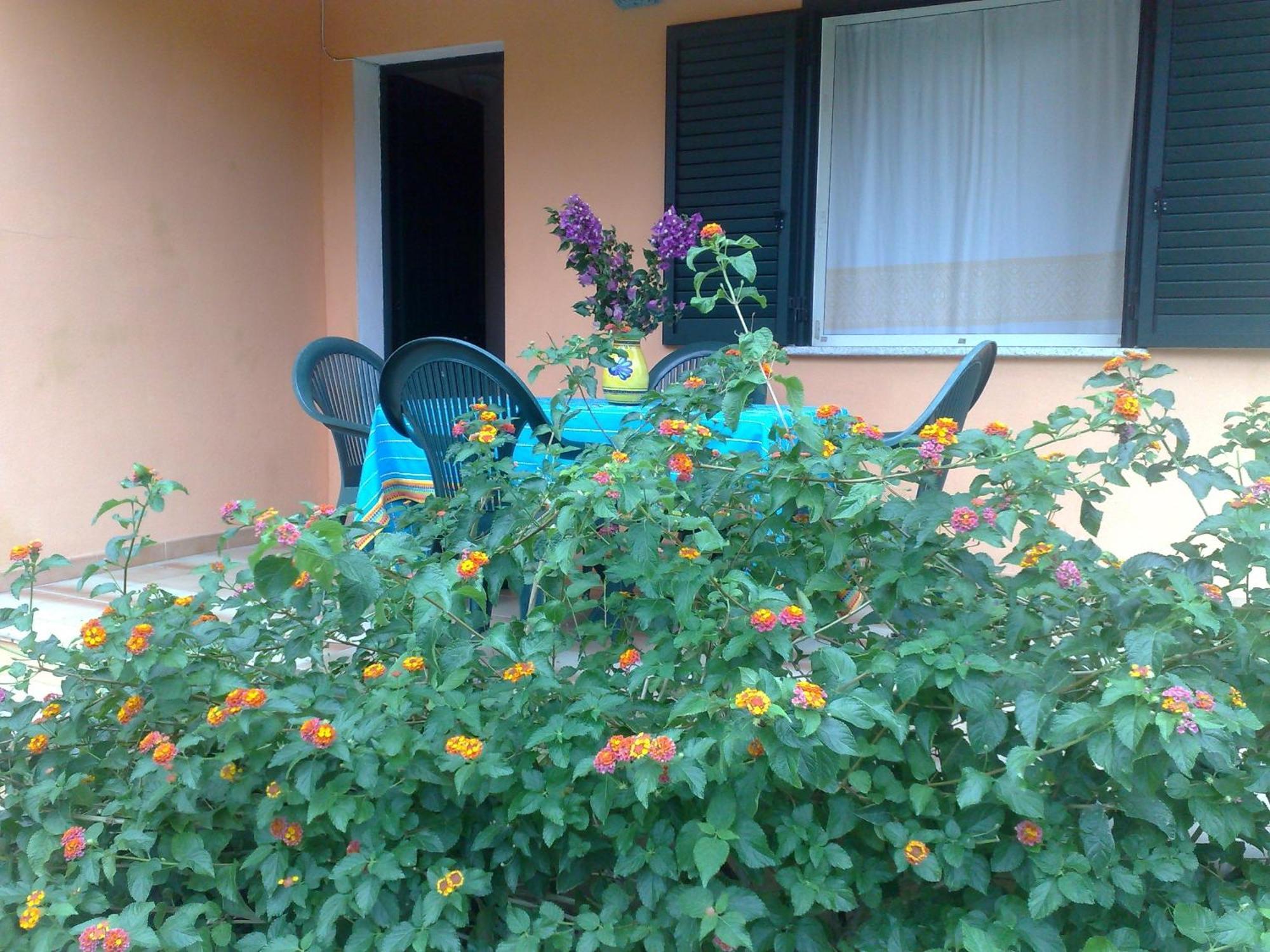 Residence La Pineta Budoni Exterior photo